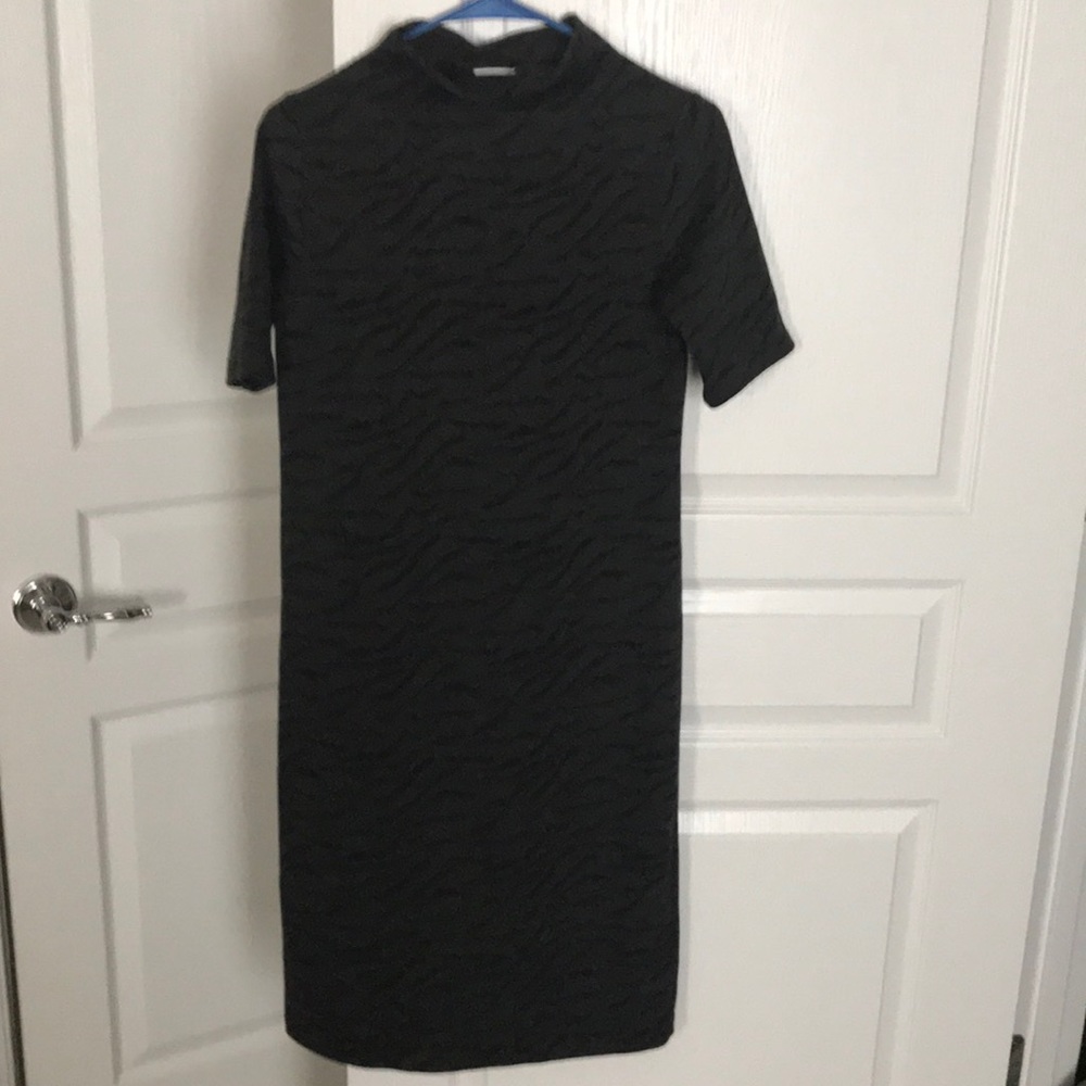 Short Sleeve Maternity Dress! ❤️